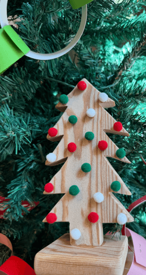Make A Wooden Christmas Tree